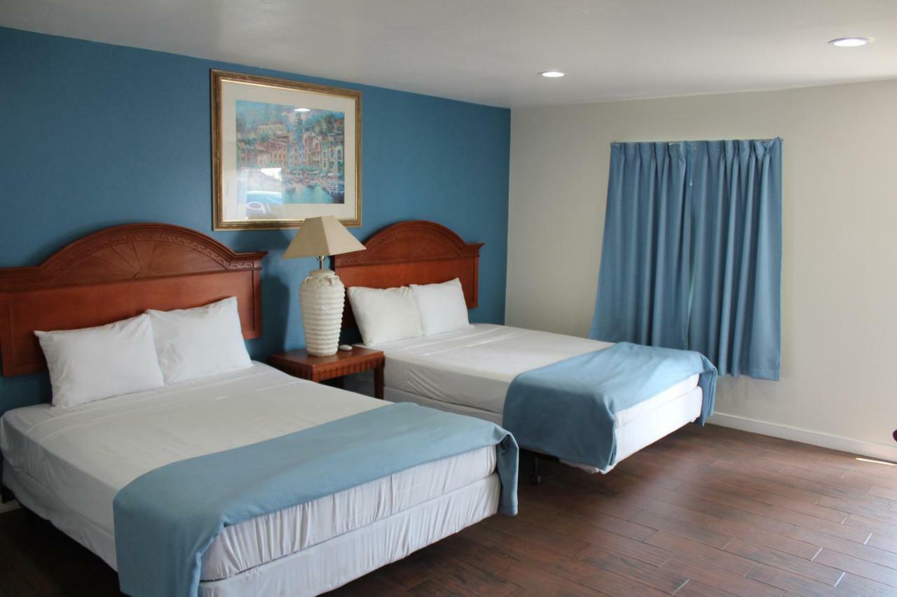 Oceanside Inn & Suites Exteriér fotografie