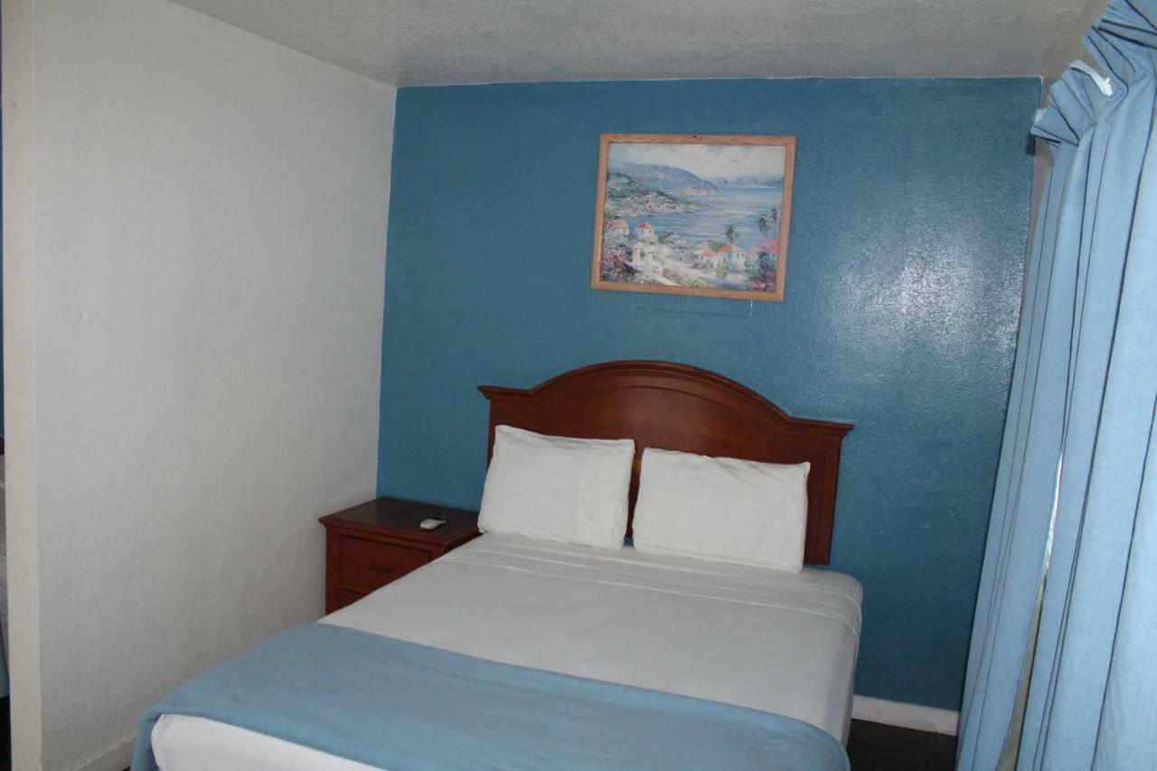 Oceanside Inn & Suites Exteriér fotografie